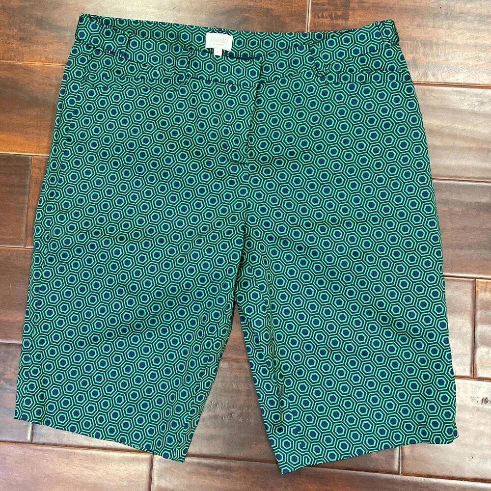 LAUNDRY by Shelli Segal Bermuda Shorts Womens 8 Stretch Green Navy Geometric